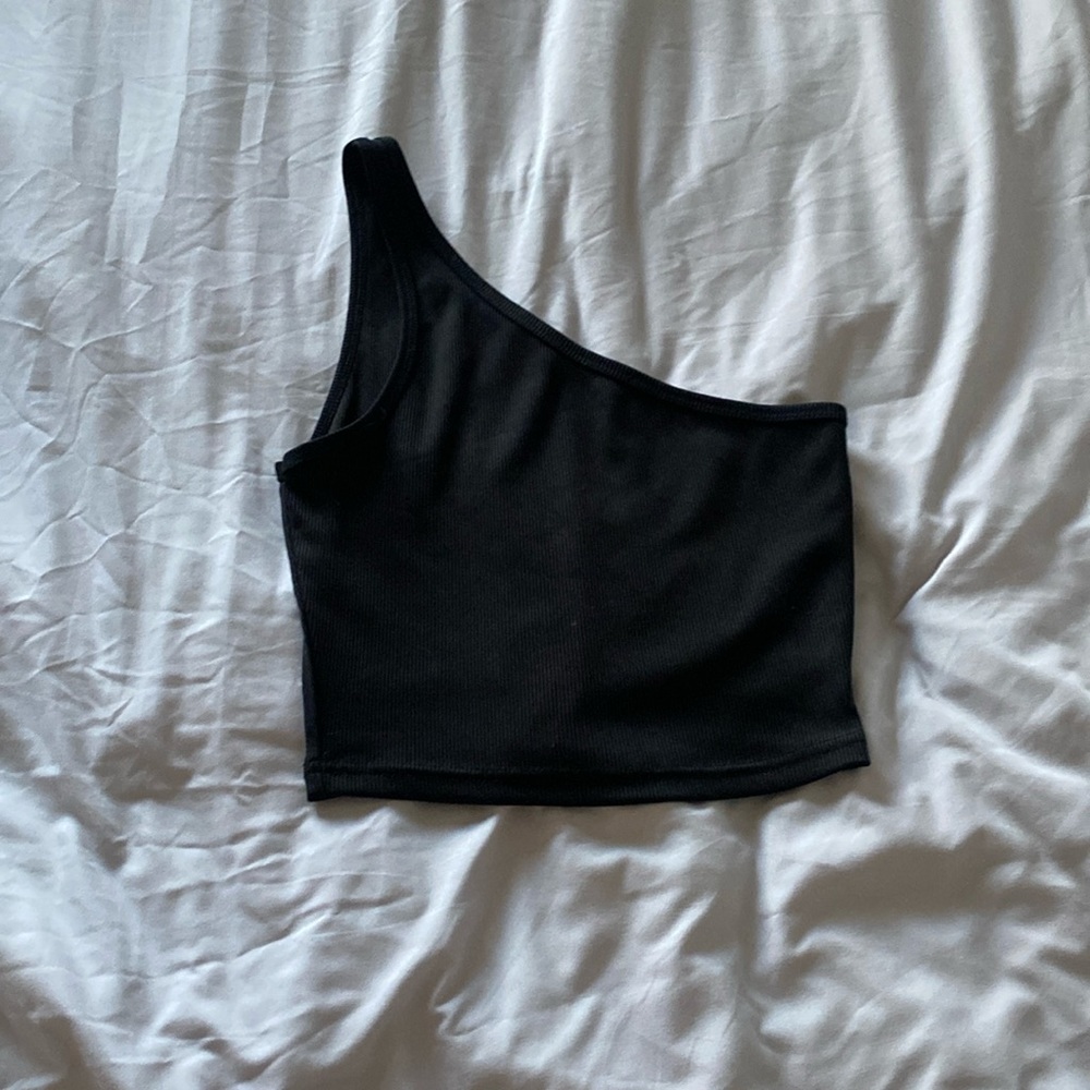 One-shoulder tank top